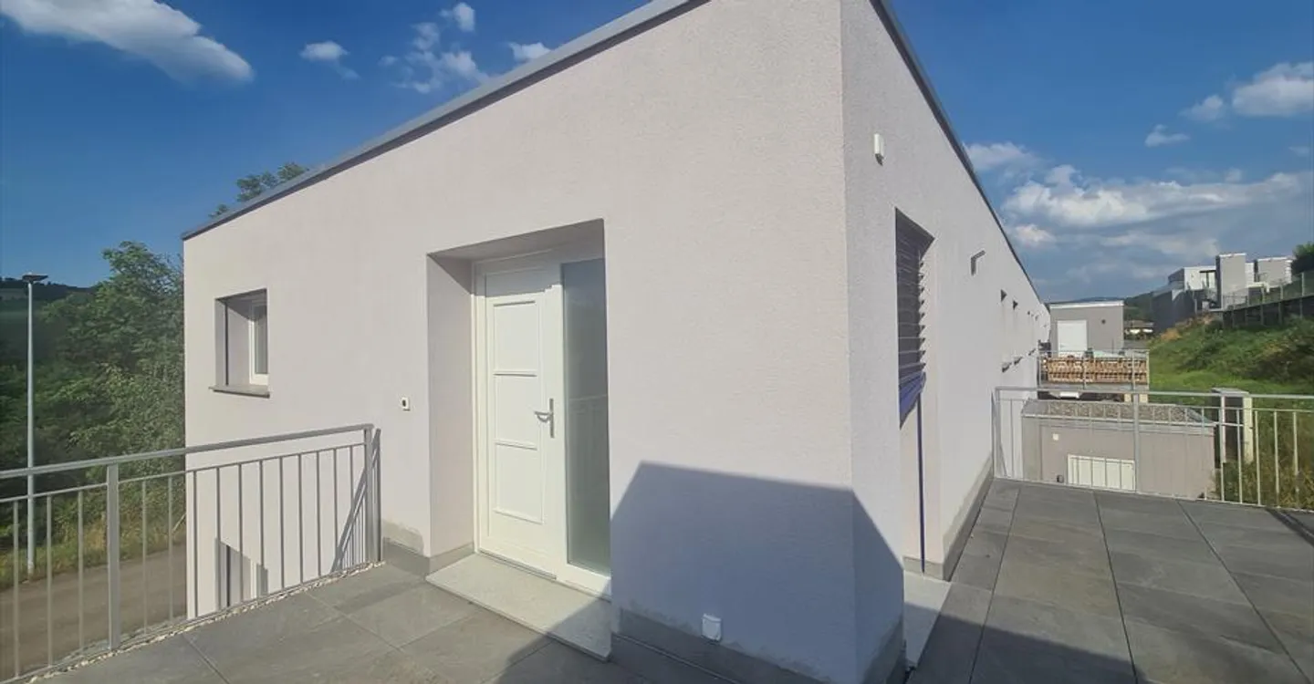 Appartement moderne 4,5 pièces - Photo 4 sur 17
