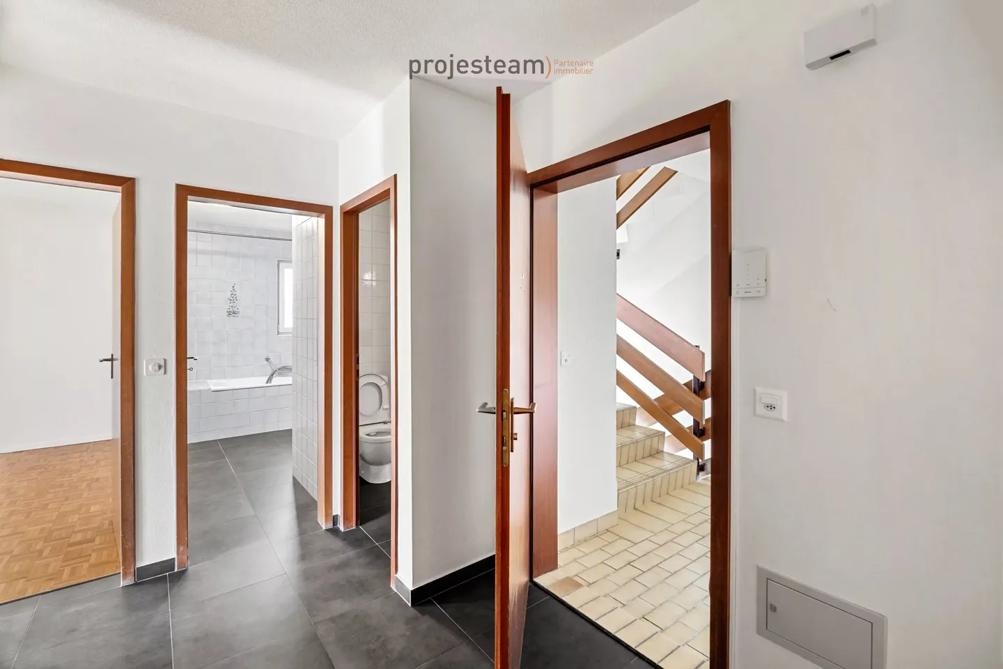 Appartement rénové avec balcons - Photo 22 sur 23