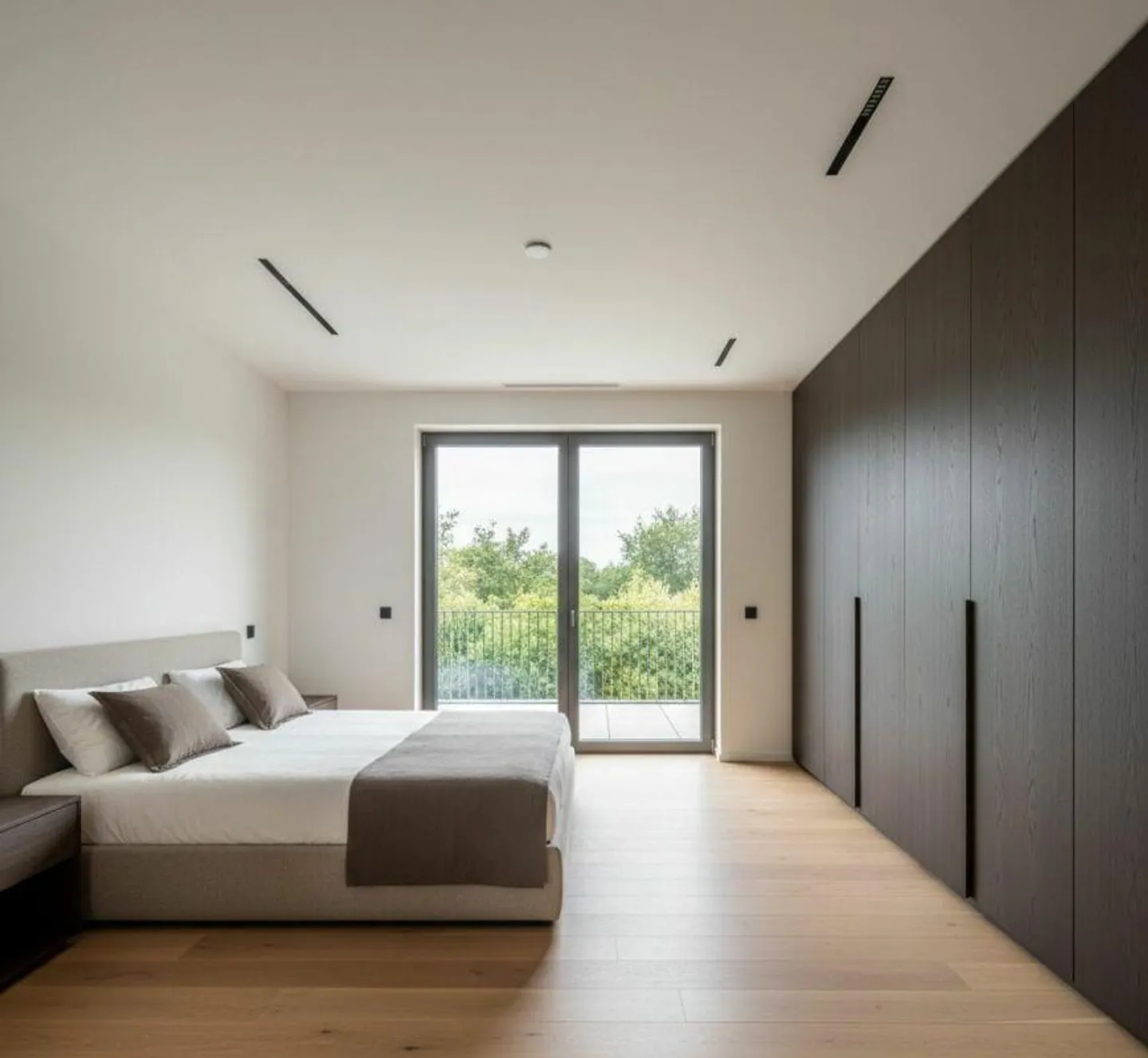 5.5-Room Single-Family House in an Excellent Location - Photo 8 of 11