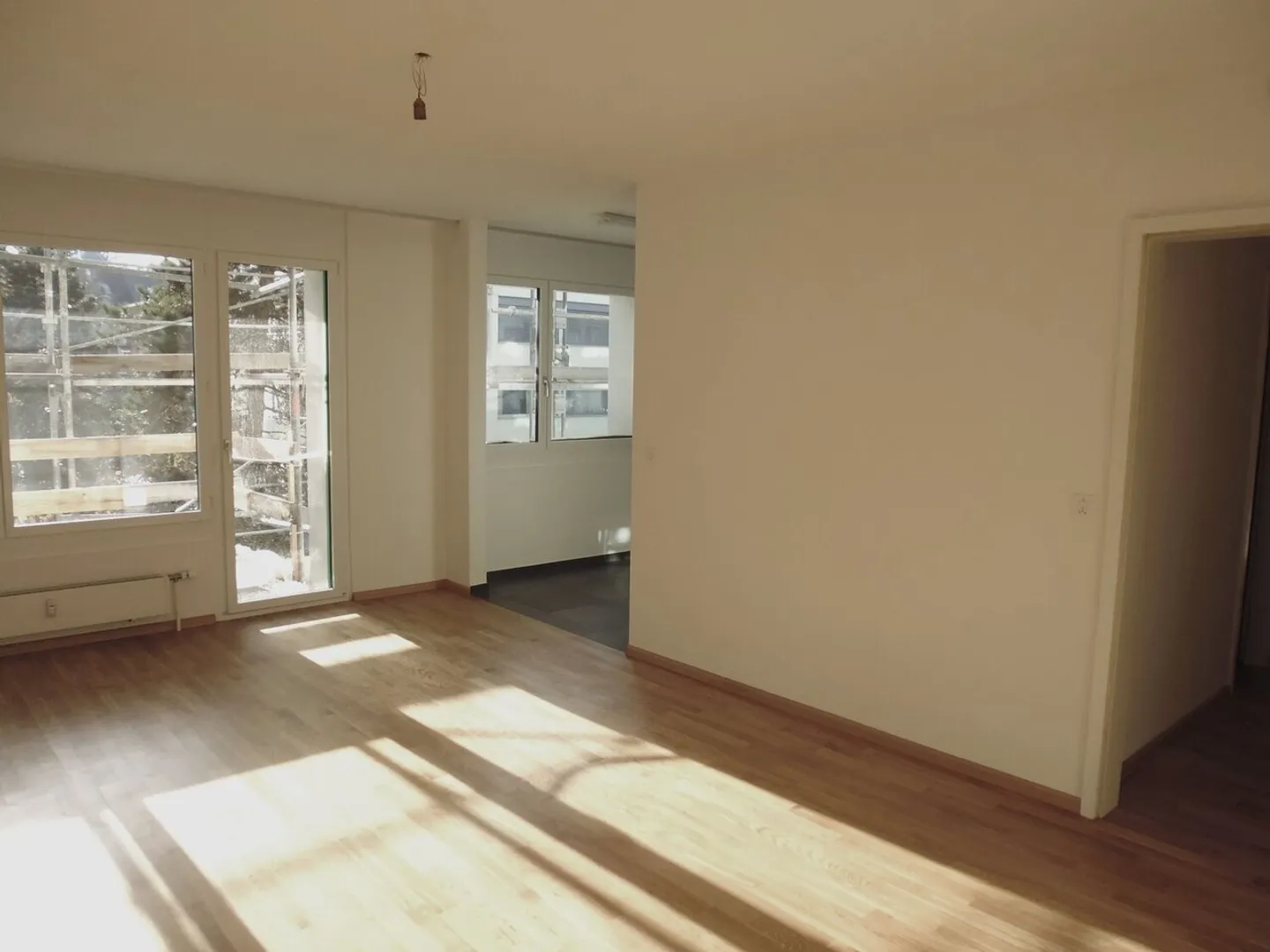 Apartment for rent - Photo 4 of 12