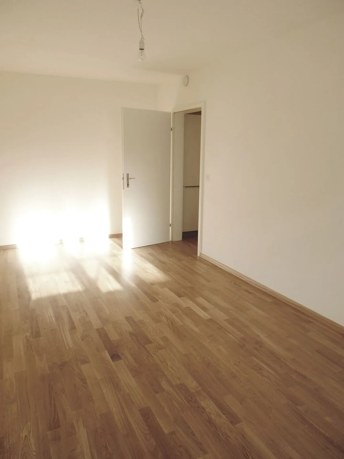 Apartment for rent - Photo 9 of 12