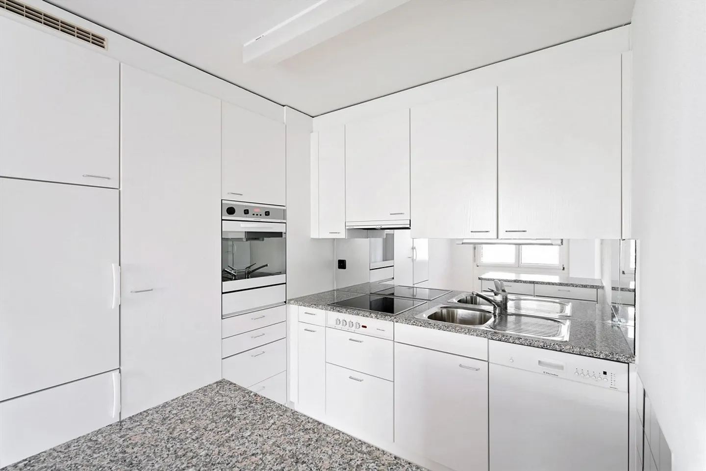 Your family apartment in the popular Sonnenpark - Photo 2 of 7