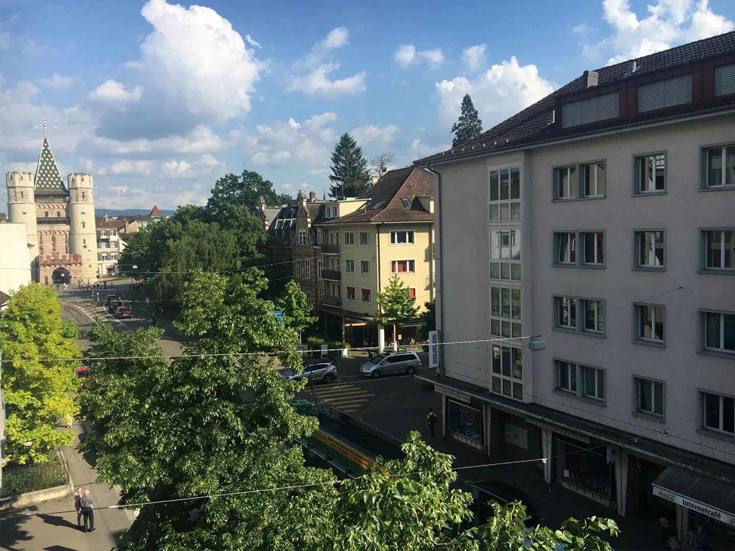 Appartement 3.5 pièces avec balcon et belle vue - Photo 1 sur 14