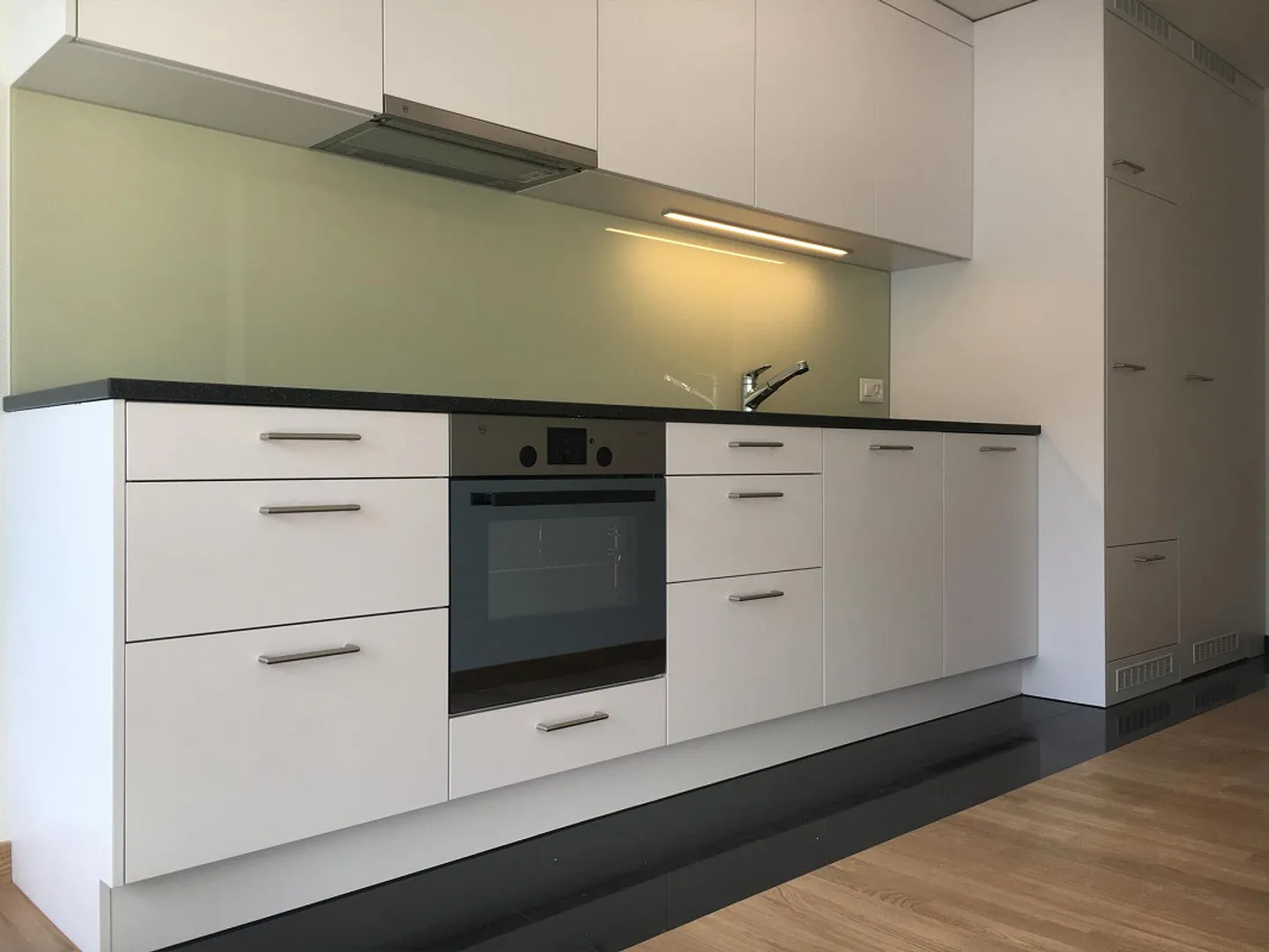 Appartement 3.5 pièces avec balcon et belle vue - Photo 3 sur 14