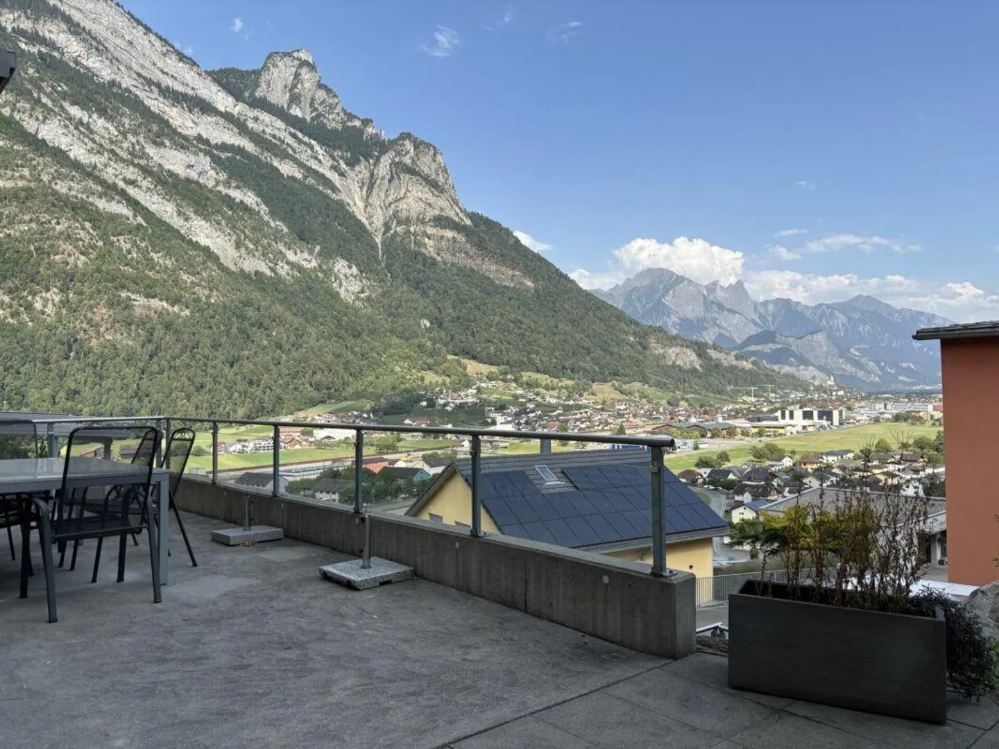 Charmantes Doppelhaus mit Gartenblick - Foto 22 von 30