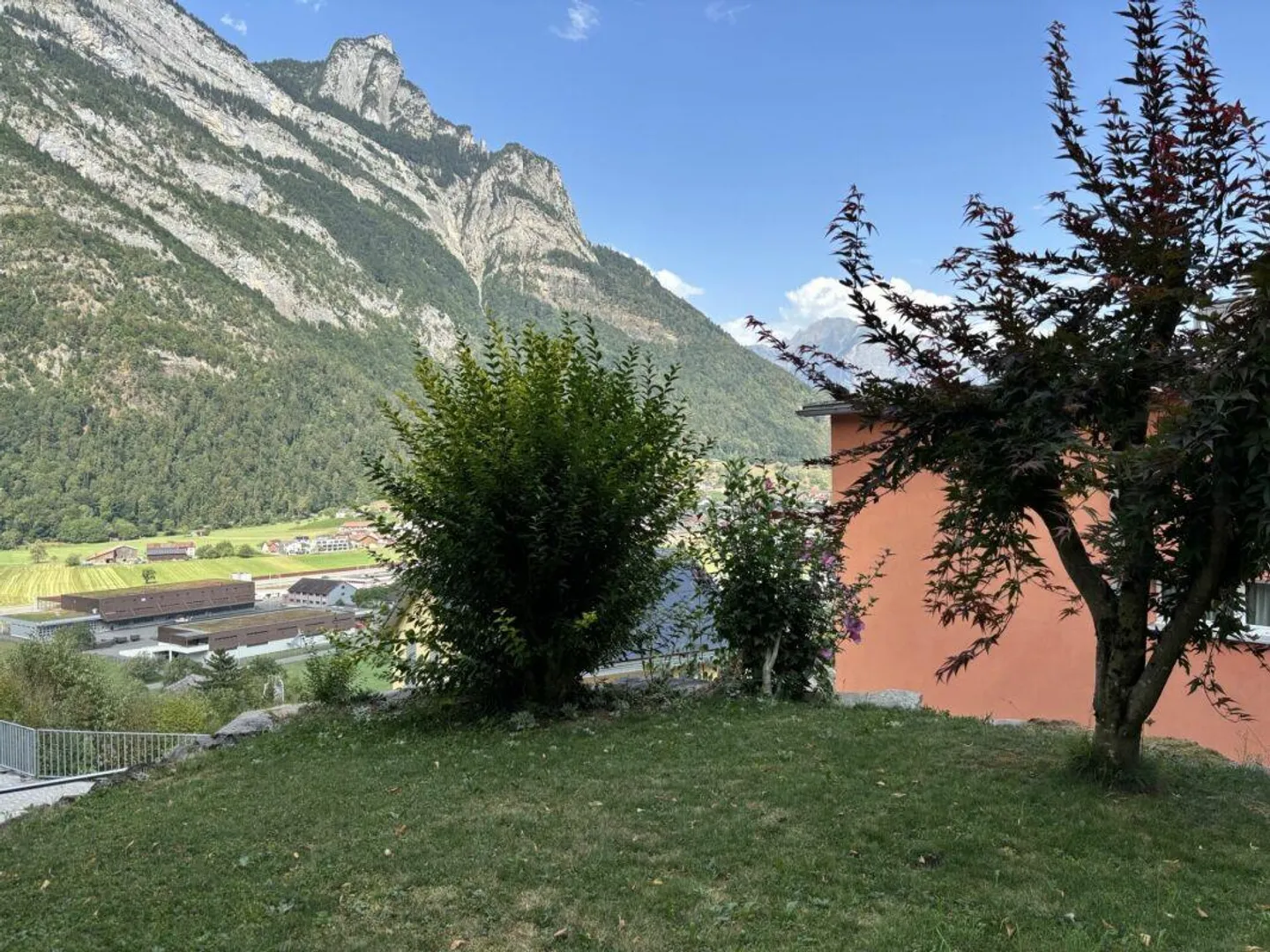 Charmantes Doppelhaus mit Gartenblick - Foto 24 von 30
