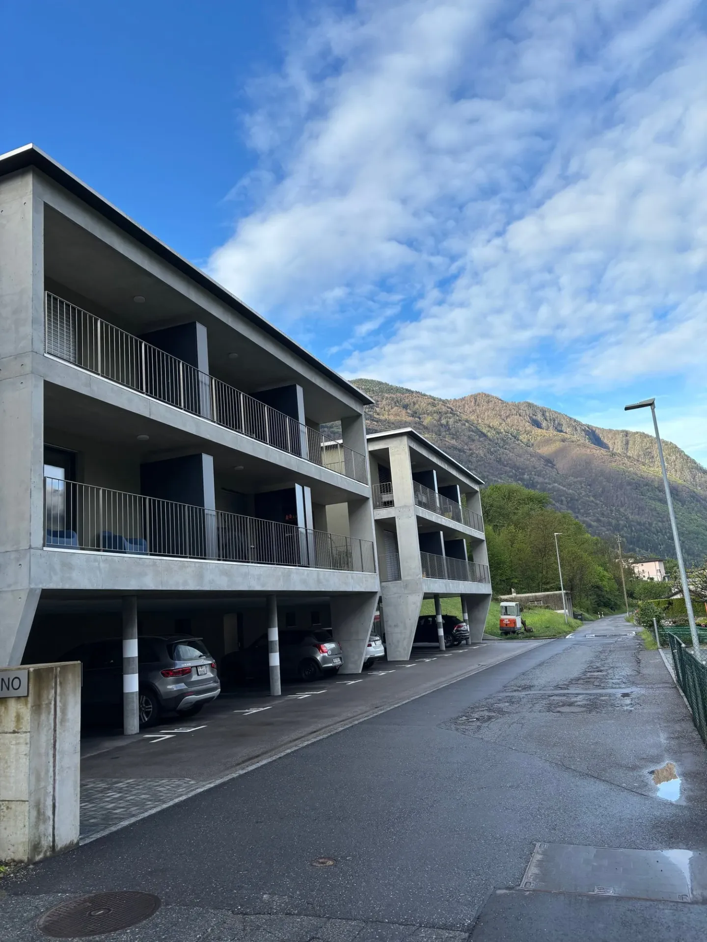 Investimento sicuro - Immobile a reddito a Roveredo GR - Foto 2 di 13
