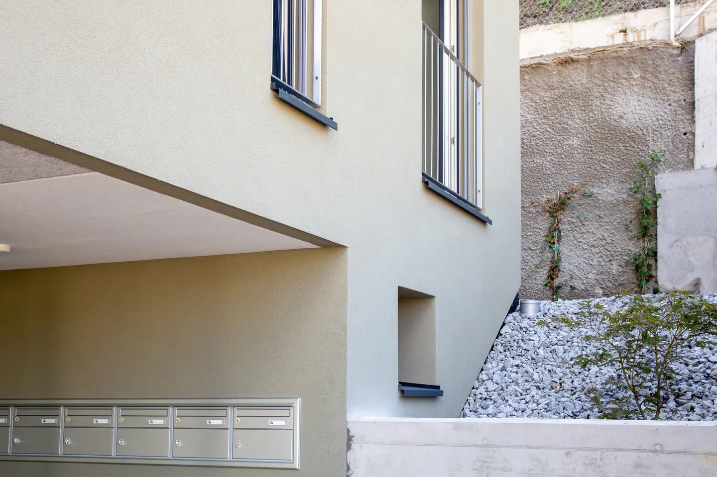 Investimento sicuro - Immobile a reddito a Roveredo GR - Foto 11 di 13
