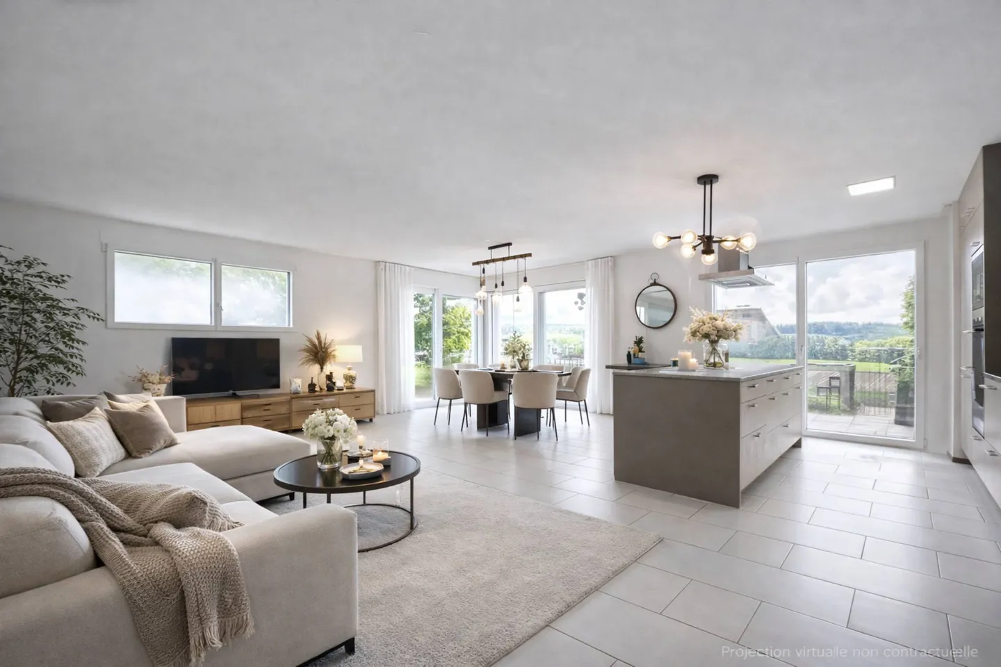 Spacious Apartment with Garden - Photo 3 of 13