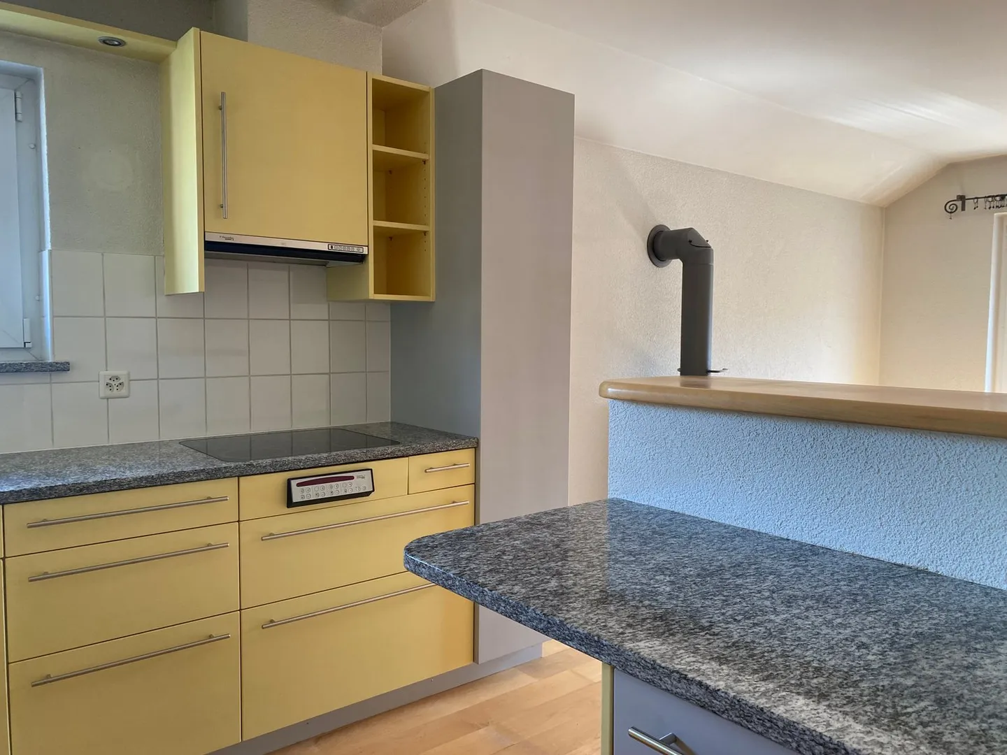 Beautiful, bright attic apartment with balcony and wonderful view - Photo 18 of 18