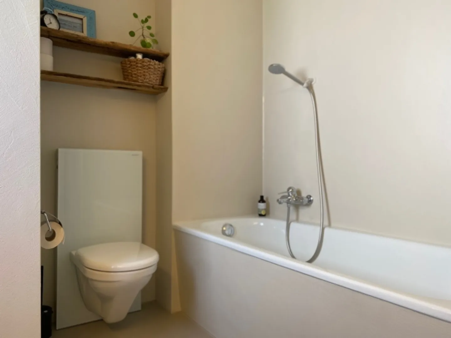 3½ ROOM MAISONETTE APARTMENT IN OBERHOFEN AM THUNERSEE (BE), FURNISHED, TEMPORARY - Photo 8 of 10