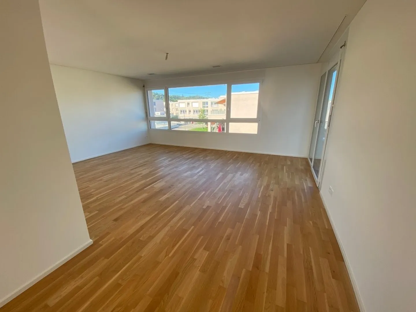 Vivere sul 'Lato soleggiato' - 4,5 stanze / 2° piano - Foto 3 di 9
