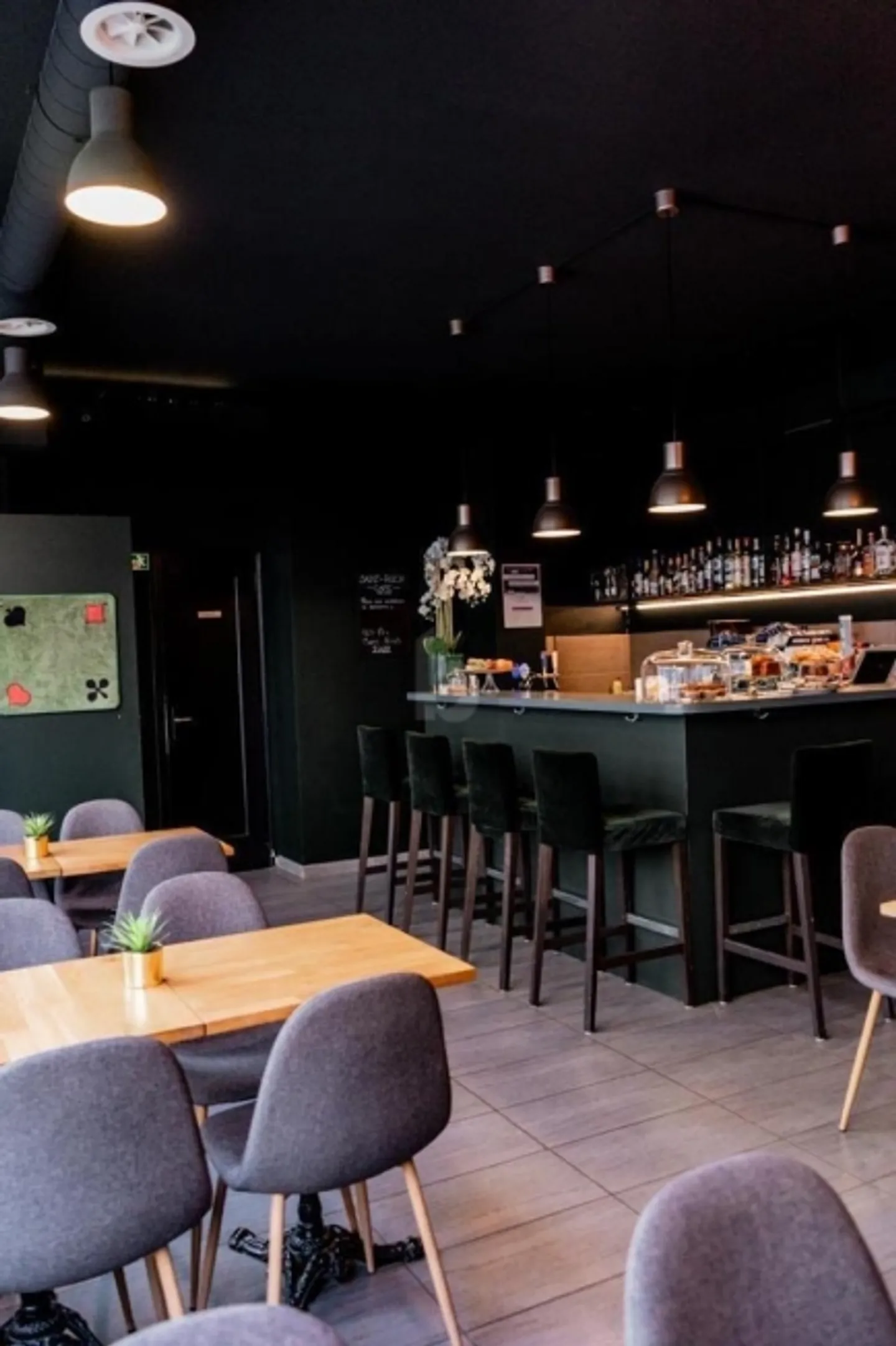 CAFE BAR IM ST-ROCH-VIERTEL! - Foto 3 von 4