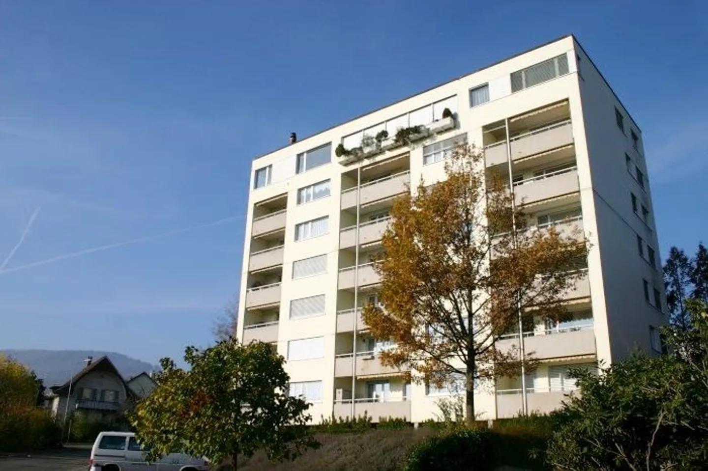 Appartement lumineux de 2,5 pièces avec vue sensationnelle - Photo 1 sur 5