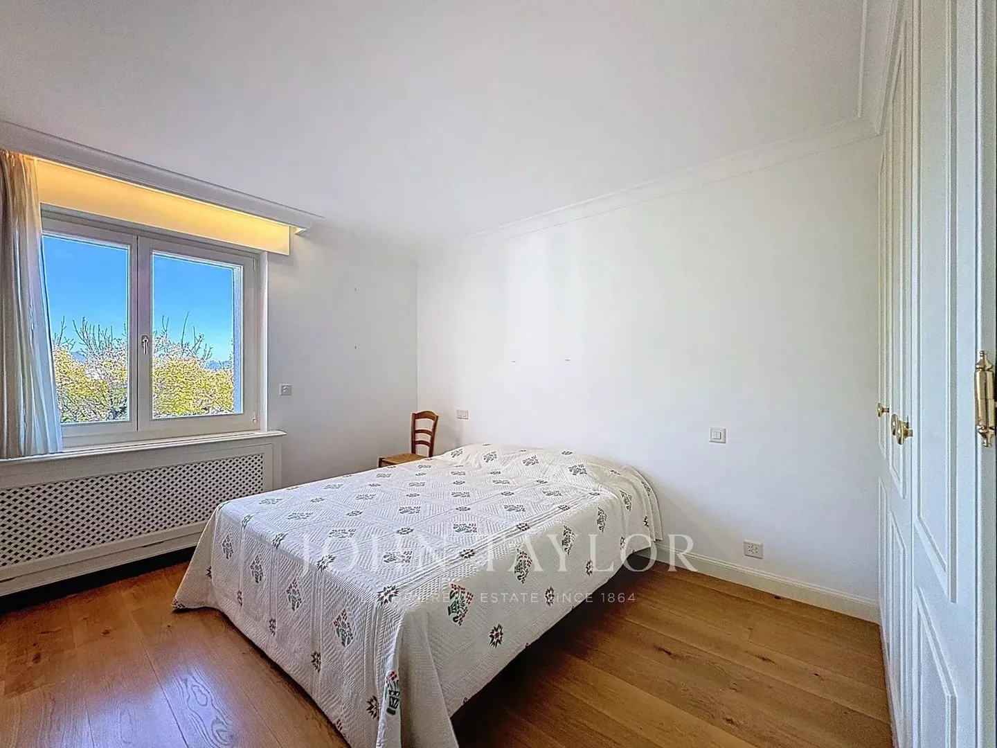 Crans-Montana Zentrum, 4,5 Zimmer mit direktem Zugang zu den Pisten, Südbalkon und Blick auf die Alpen - Foto 5 von 11