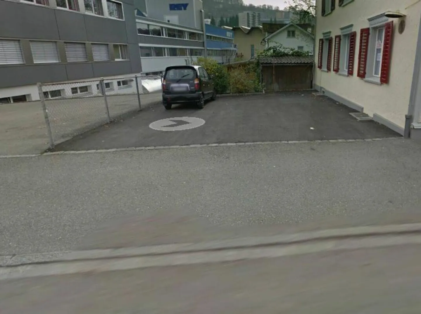 Spacious parking lot for rent - Photo 1 of 1