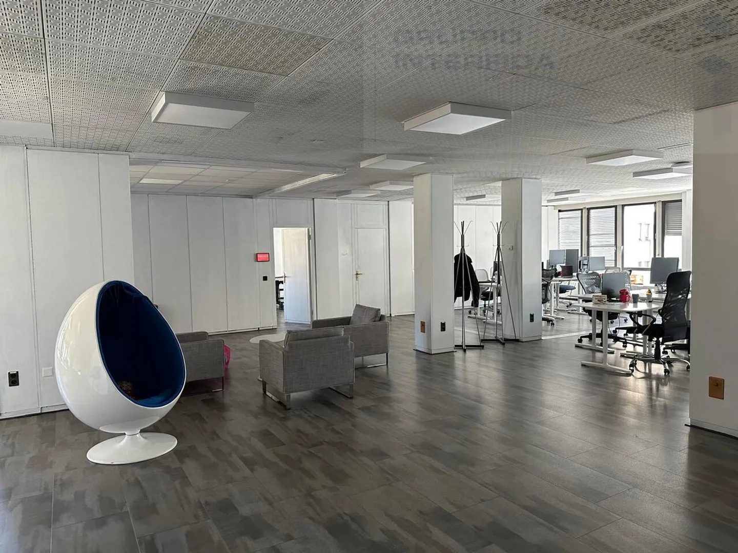 Uffici open-space spaziosi - Foto 6 di 21