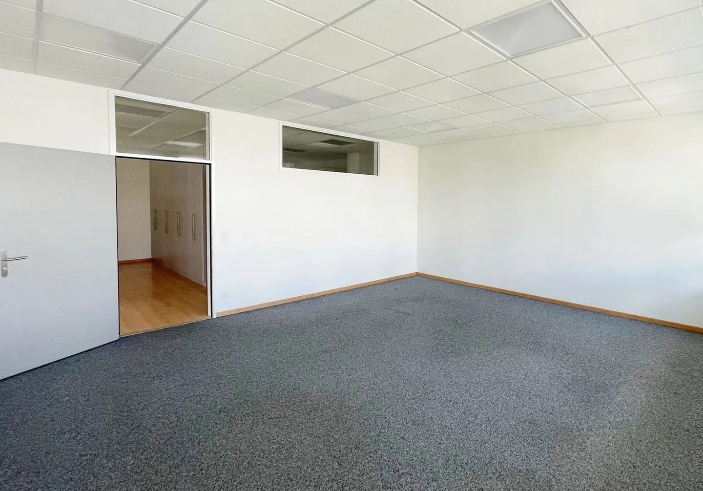 Commercial for rent, Bösch 80, in Hünenberg, Switzerland - Photo 4 of 6