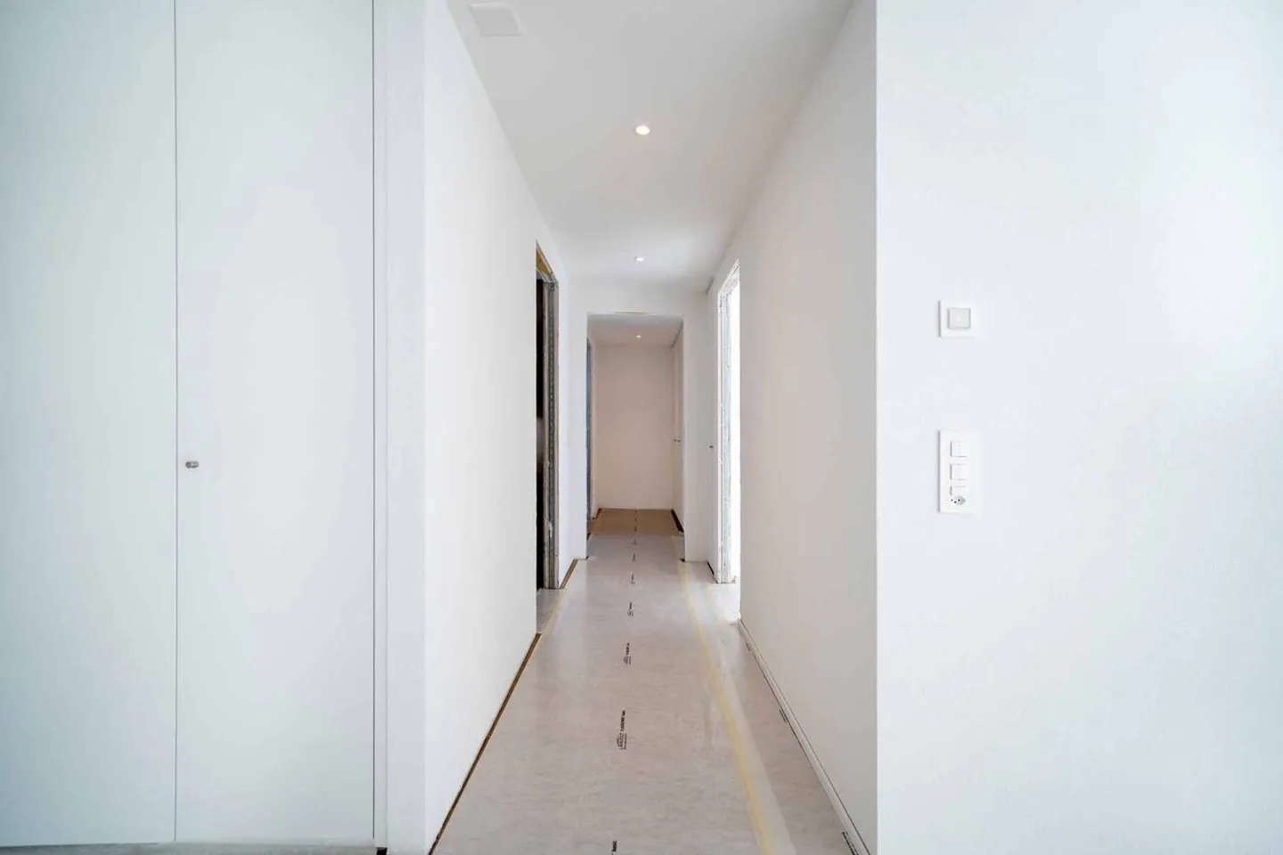 3 LAST MAGNIFICENT 3.5 ROOMS NEW - Photo 4 of 9