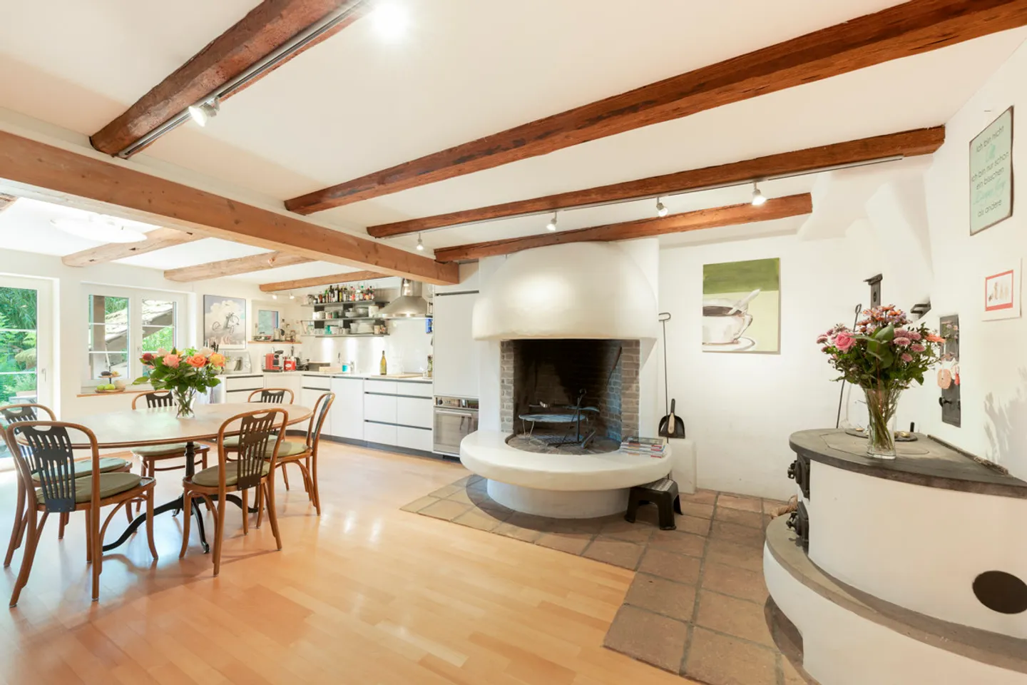 Historical farmhouse in Windlach with versatile space offerings - Photo 2 of 6