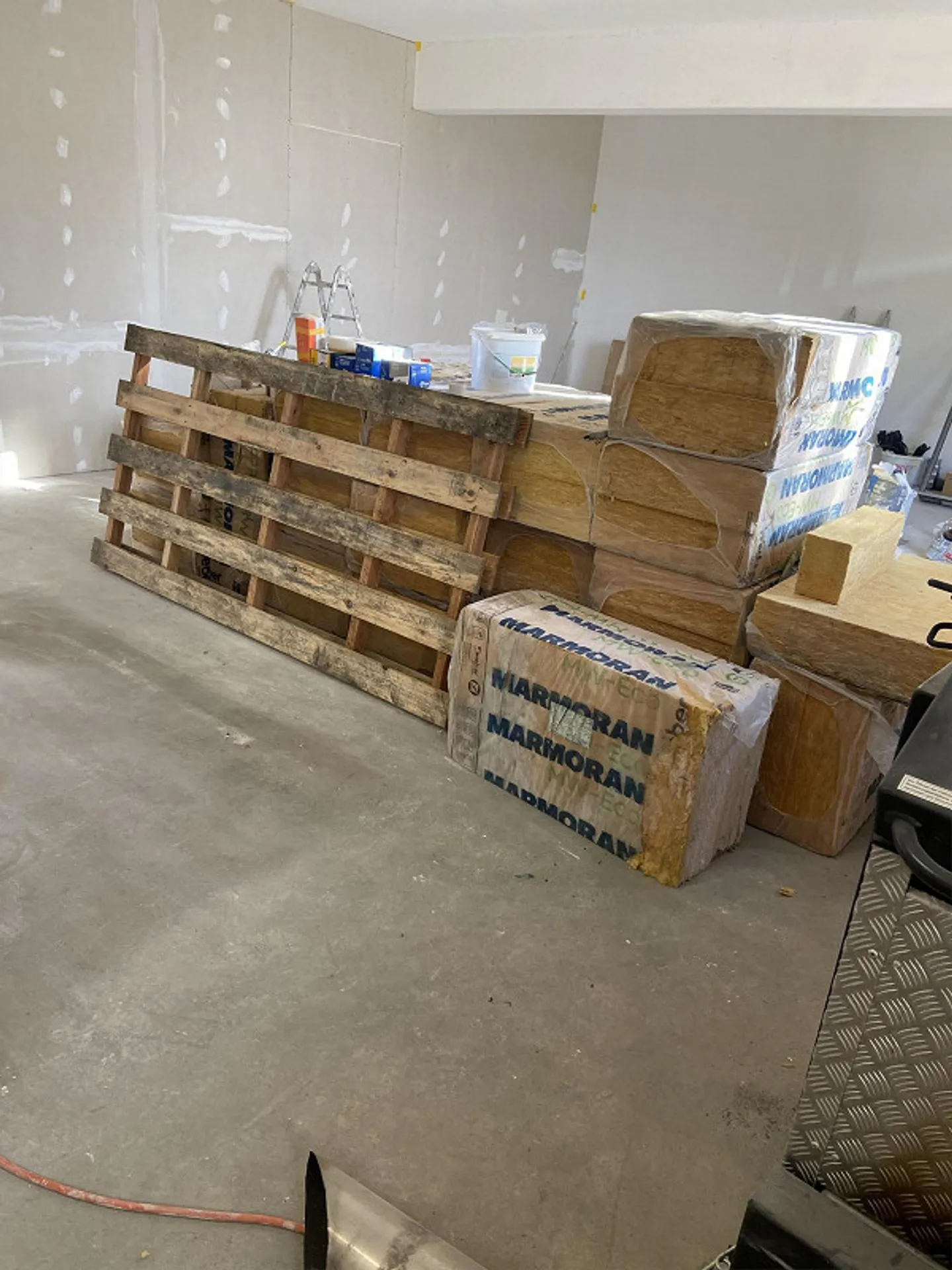 Spazio commerciale / Stanza hobby / Stanza archivio / Ufficio - Foto 3 di 5