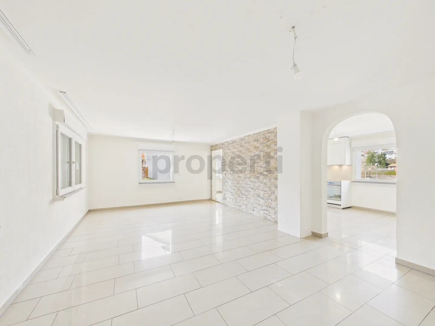 Newly renovated 5-room single-family house with practical basement, Elsau - Photo 1 of 12