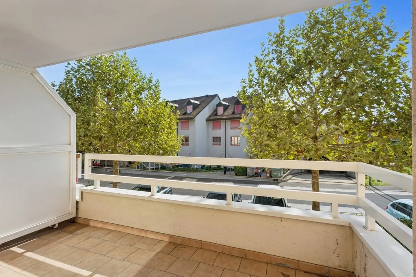 Appartement Spacieux Près Autoroute - Photo 9 sur 9