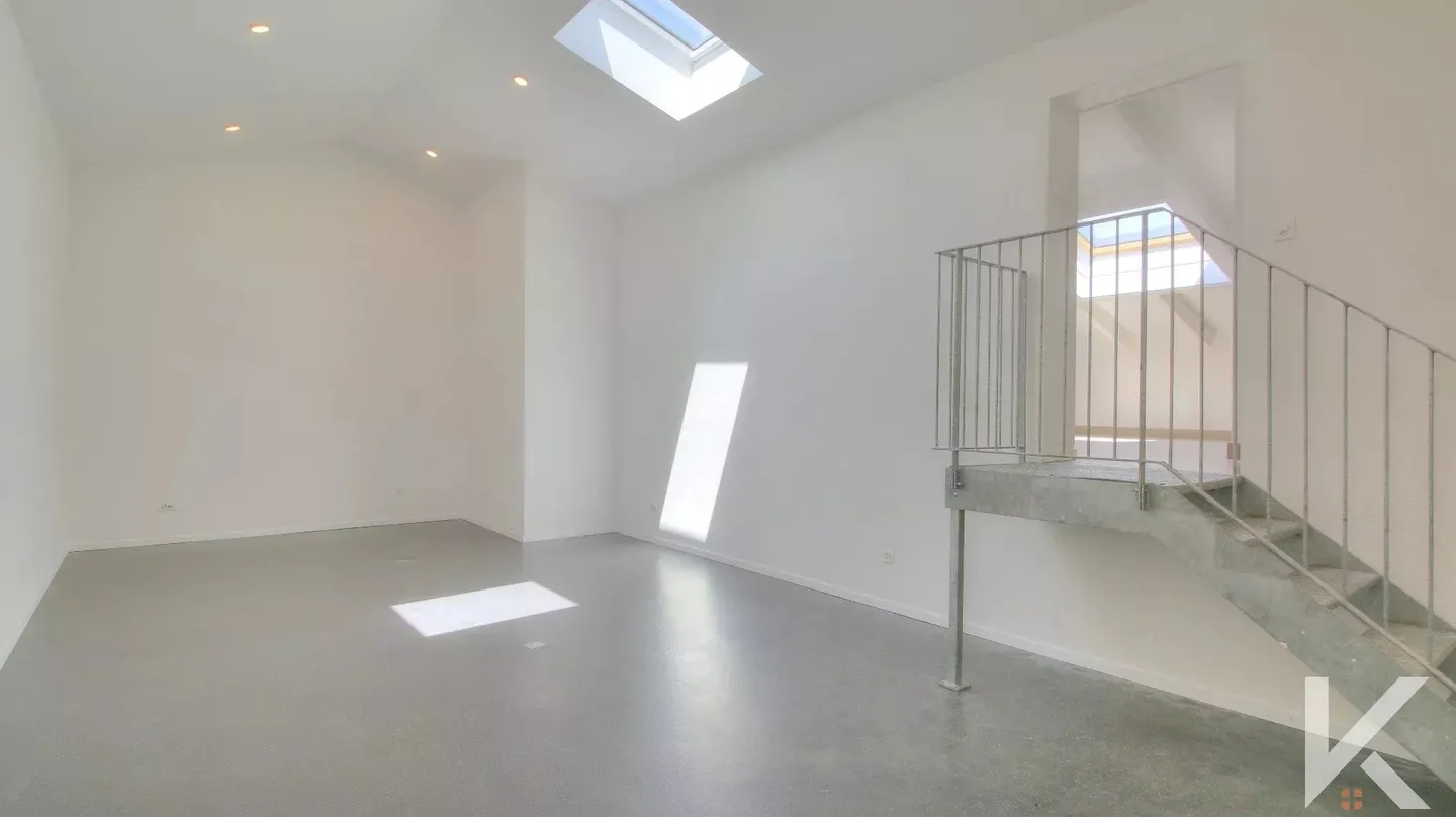 Nouveau Bureau avec Parking - Photo 1 sur 5