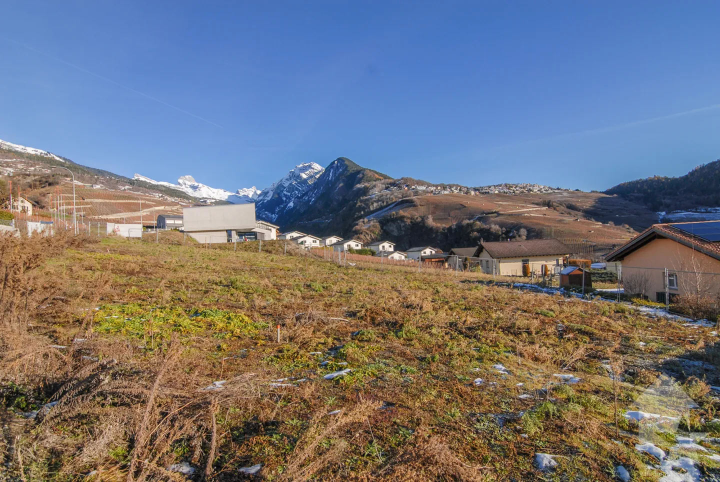 Penthouse 3,5 Zimmer mit moderner und eleganter Architektur - Foto 2 von 10