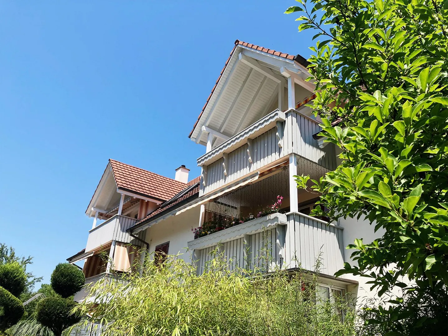 For Sale 5.5 Room Maisonette Apartment in a Quiet and Sunny Location - Photo 1 of 11