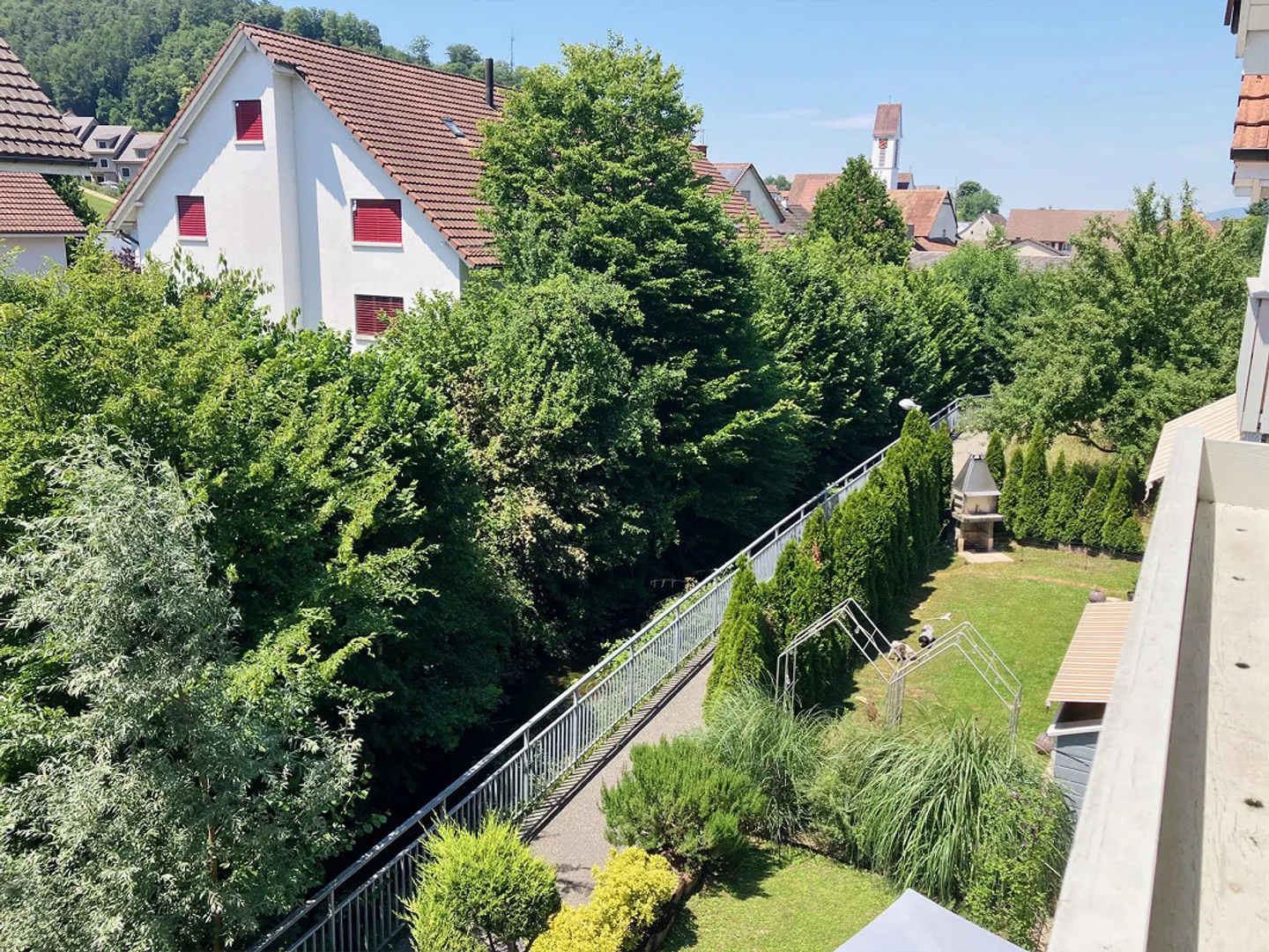 For Sale 5.5 Room Maisonette Apartment in a Quiet and Sunny Location - Photo 4 of 11