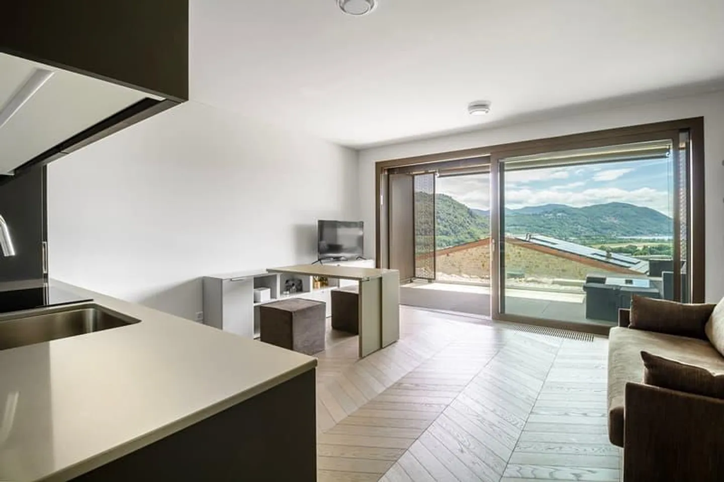 Monolocale con Vista Lago - Foto 6 di 12