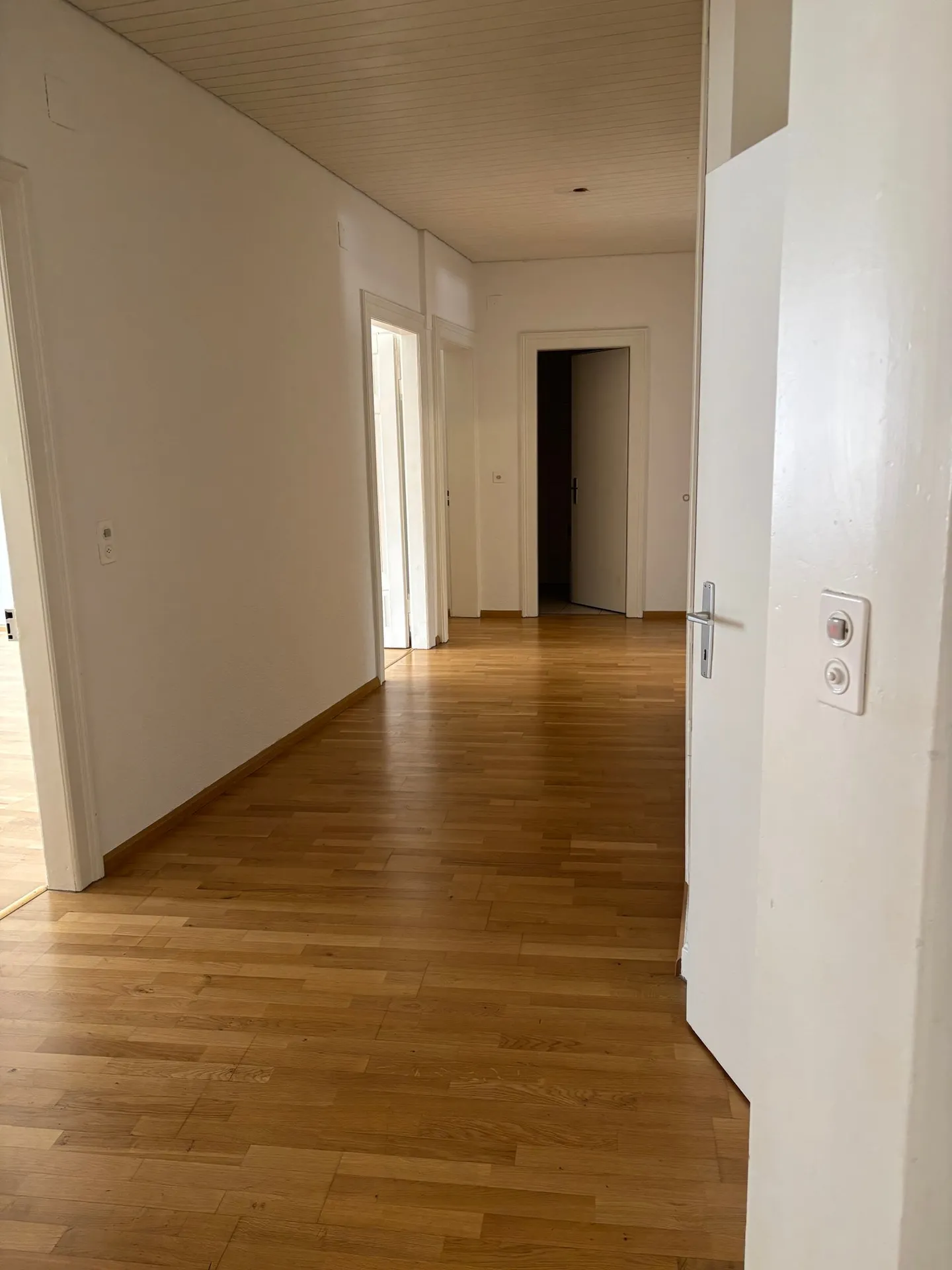 Appartamento affascinante con 4 stanze al 1° piano in Geltenwilenstrasse, St. Gallen - Foto 8 di 18