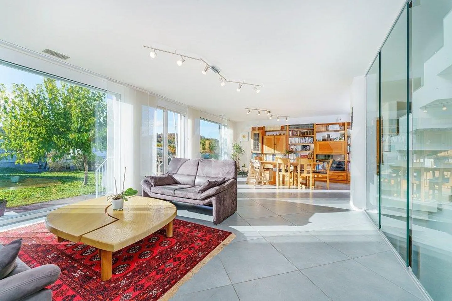 Stepped house for sale - Photo 1 of 13