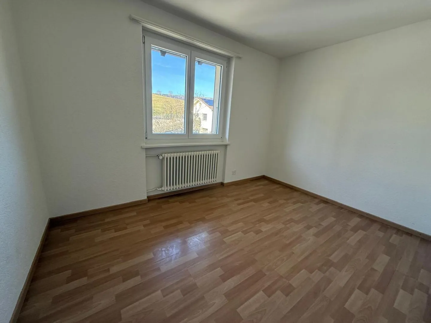 Charming Apartment with Balconies - Photo 3 of 7