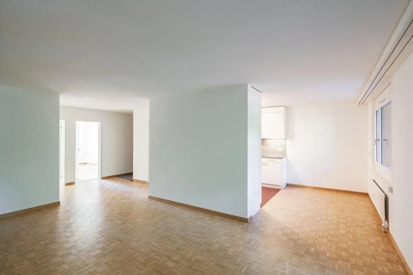 Charmante Wohnung mit Balkon - Foto 2 von 7