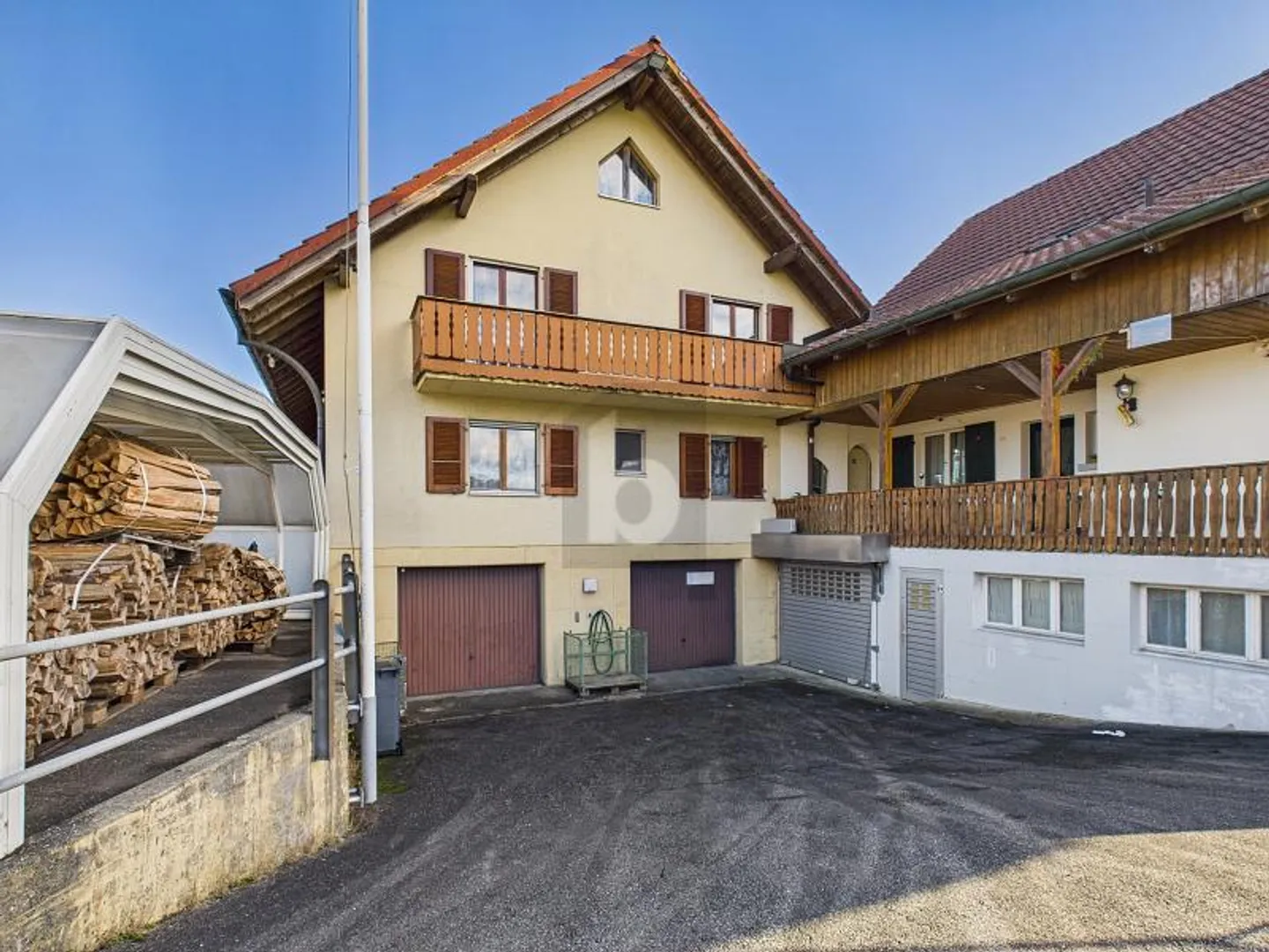 CHARMANT MIT SONNIGEM BALKON - Foto 1 von 6