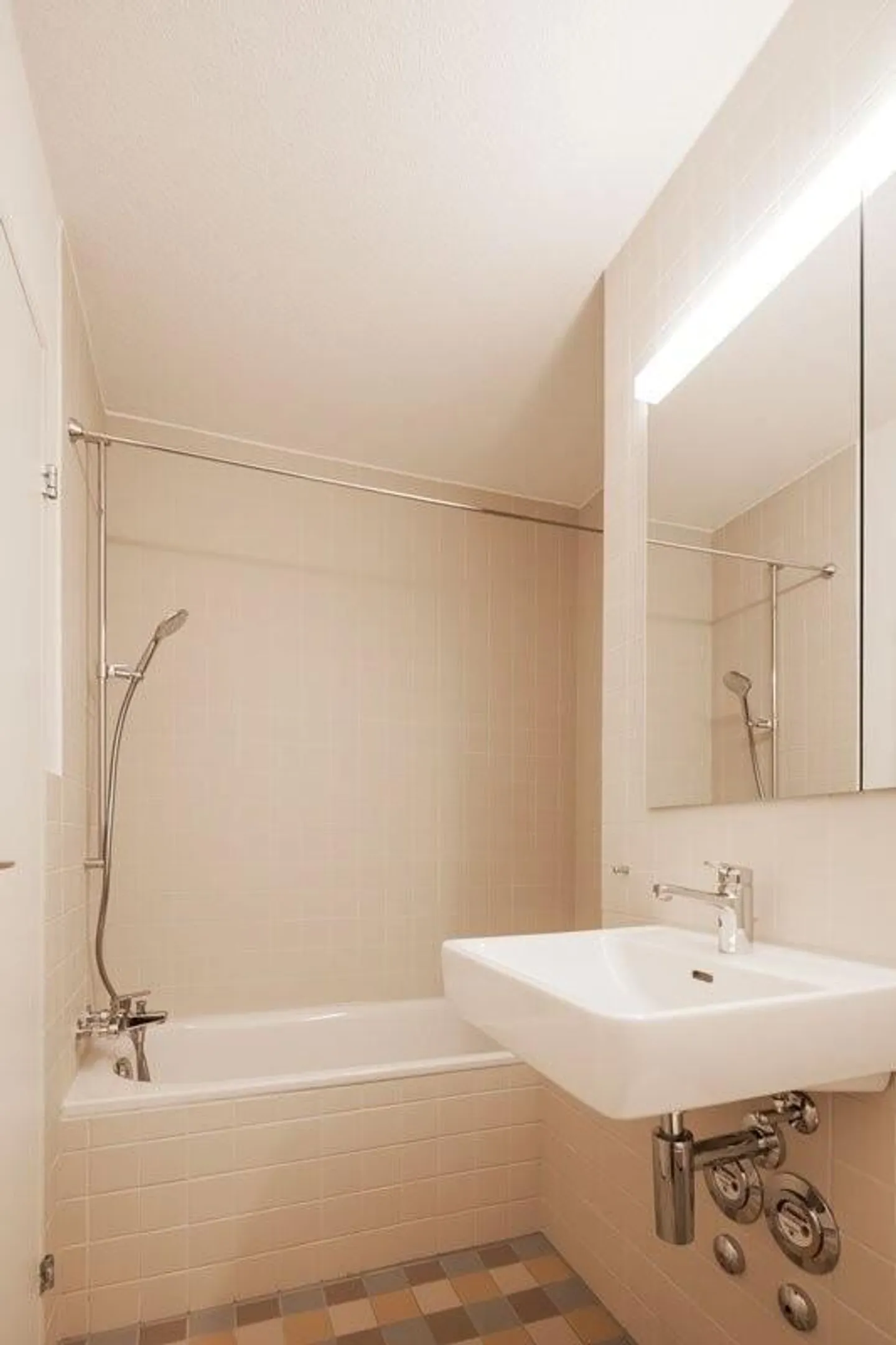 Charmante Wohnung mit Balkon - Foto 6 von 7