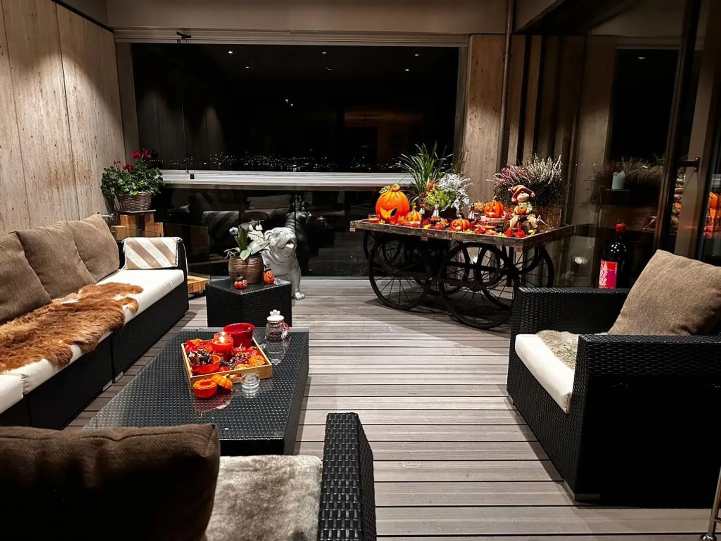 5.5 Room Residence with Lake, Mountain and Castle View - Photo 4 of 14