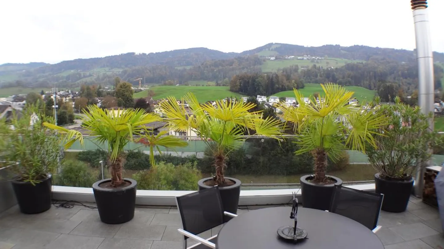 5.5 Room Residence with Lake, Mountain and Castle View - Photo 7 of 14