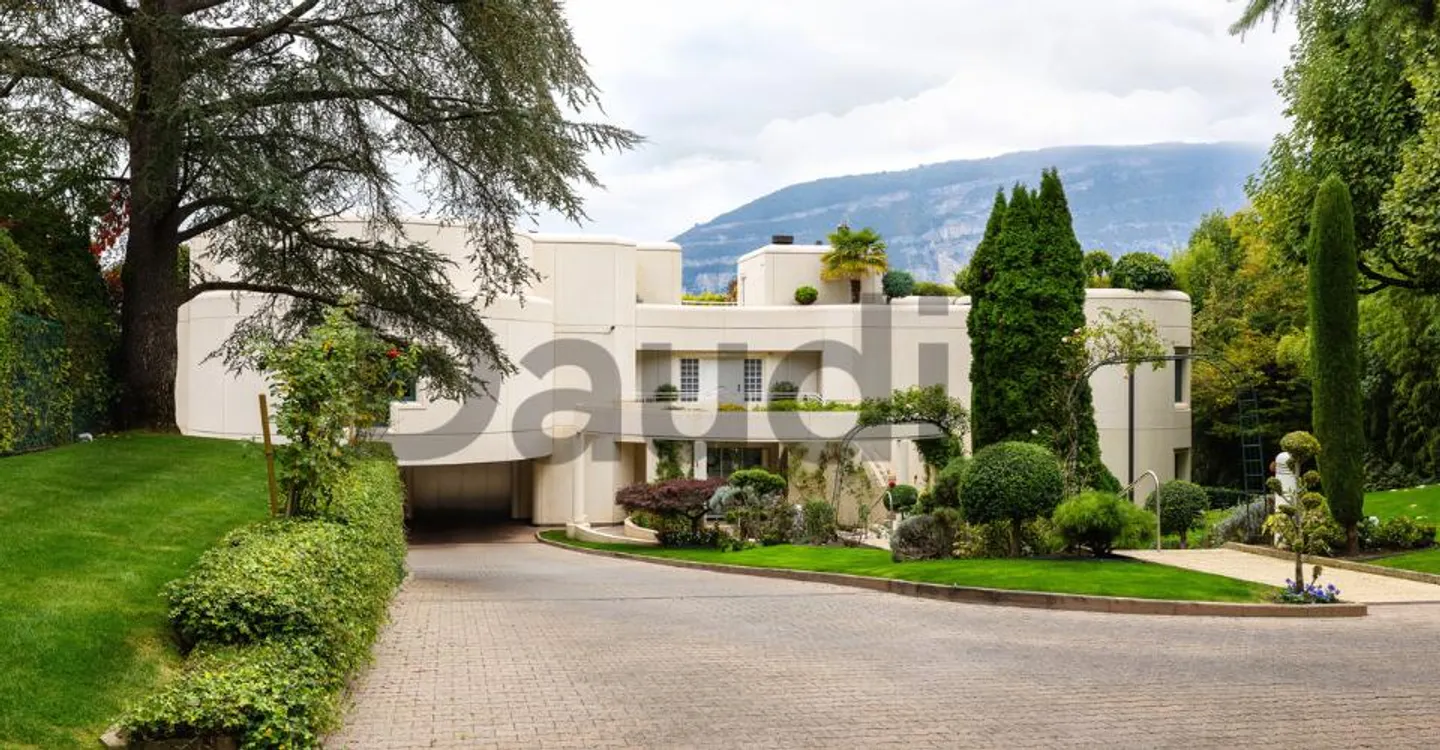 Exceptional duplex with a surface area of 470 m2 in Champel - Photo 1 of 12
