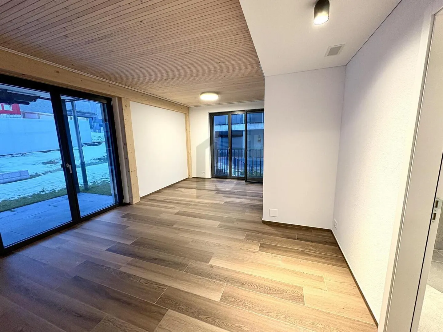 ERSTBEZUG, REPRÄSENTATIV - Foto 2 von 5