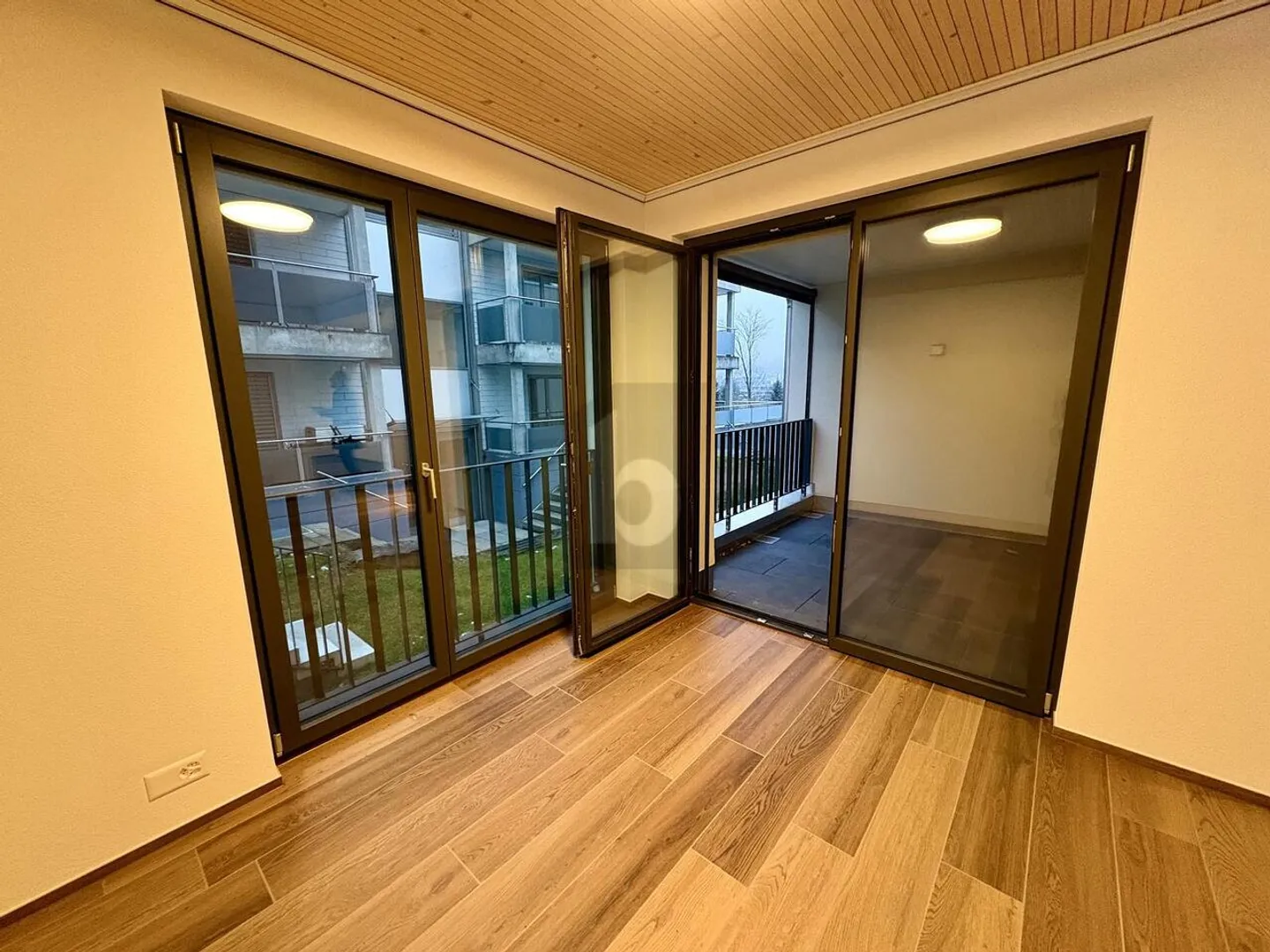 ERSTBEZUG, REPRÄSENTATIV - Foto 3 von 5