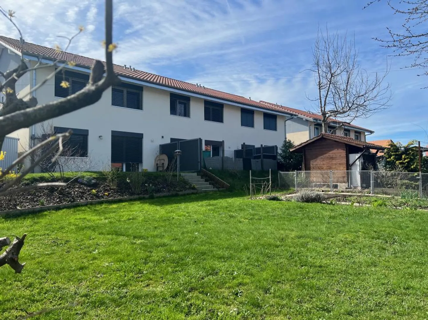 Casa adiacente di 150 m2 + 2 terrazze - Foto 2 di 13