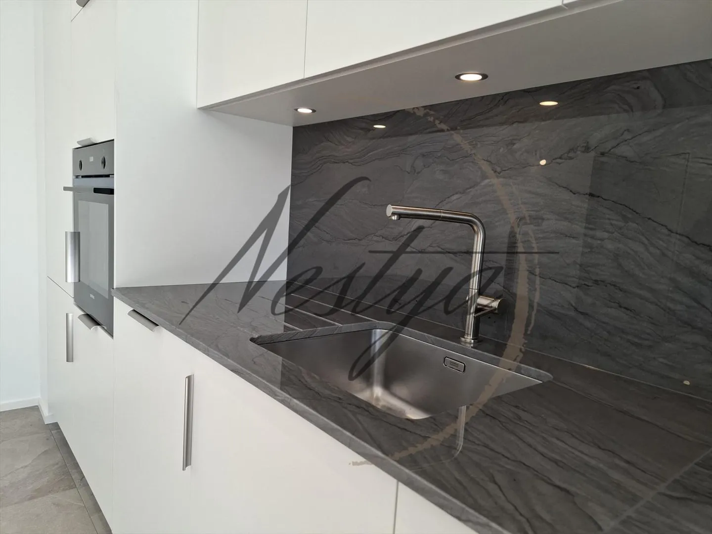 Appartement à louer - Photo 2 sur 4