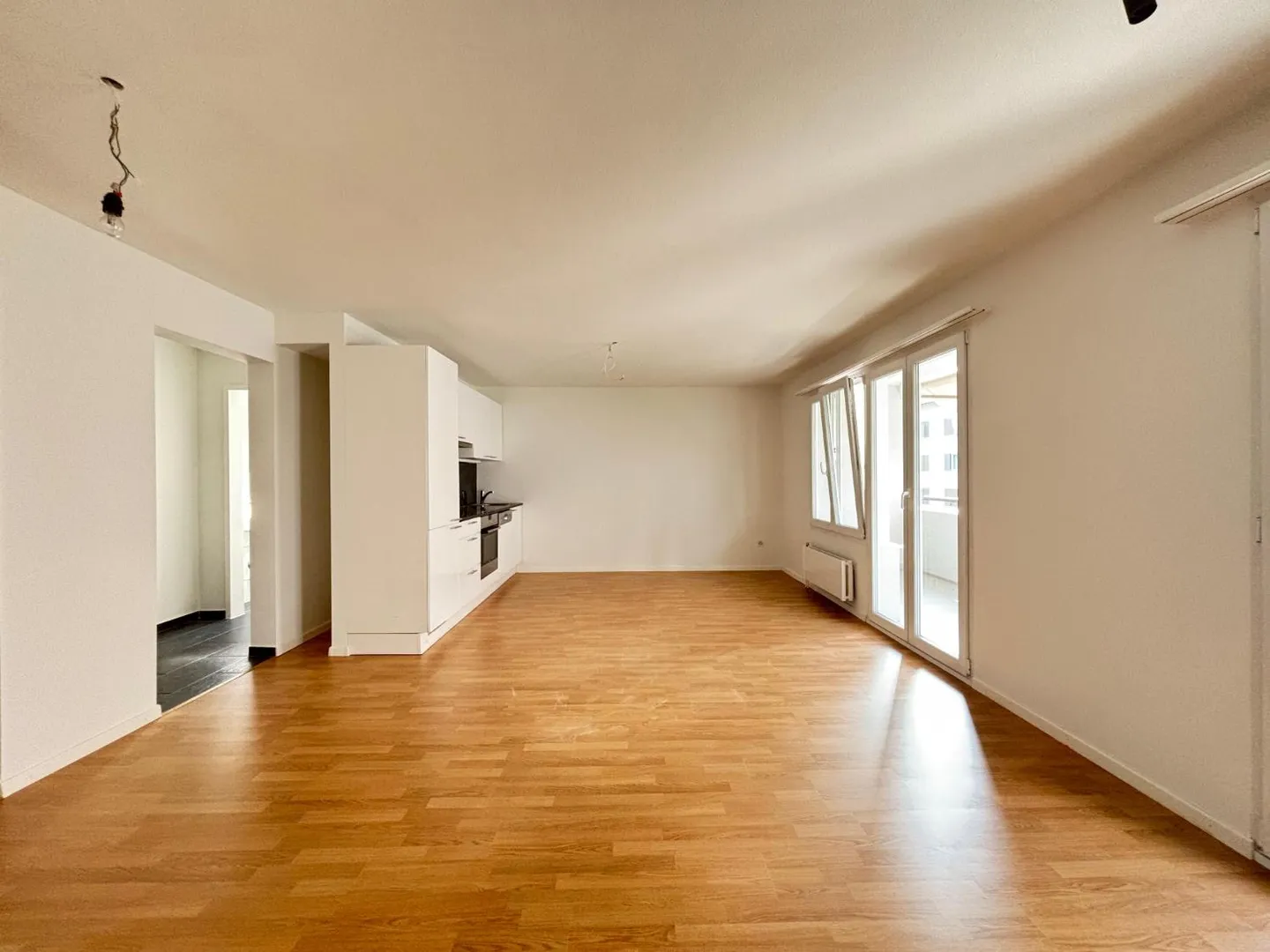Helle 3.5-Zimmer-Wohnung - Foto 2 von 9
