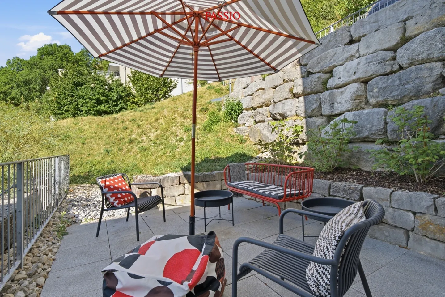 Maison de rêve au-dessus du lac de Bienne avec terrasse de 92 m² - Photo 29 sur 41