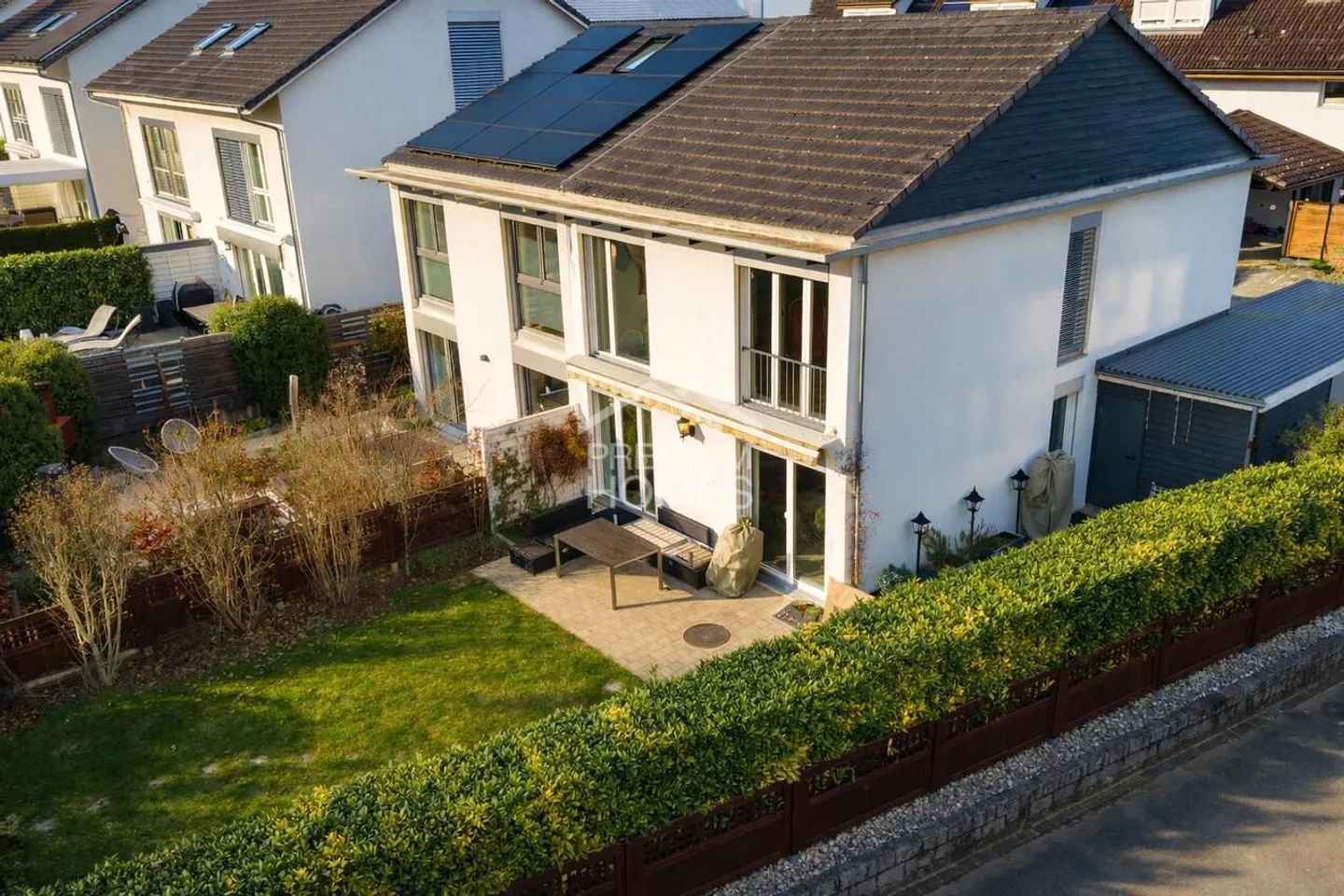 Low-maintenance living in a quiet environment - Photo 1 of 8