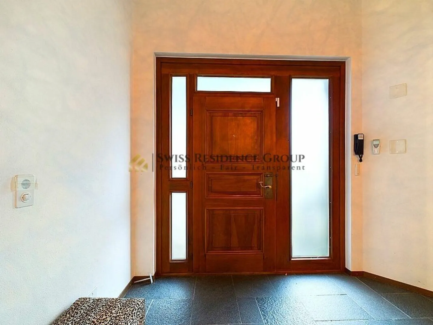 Villa Esclusiva a Biasca: Vivi nel Cuore del Ticino - Foto 2 di 15