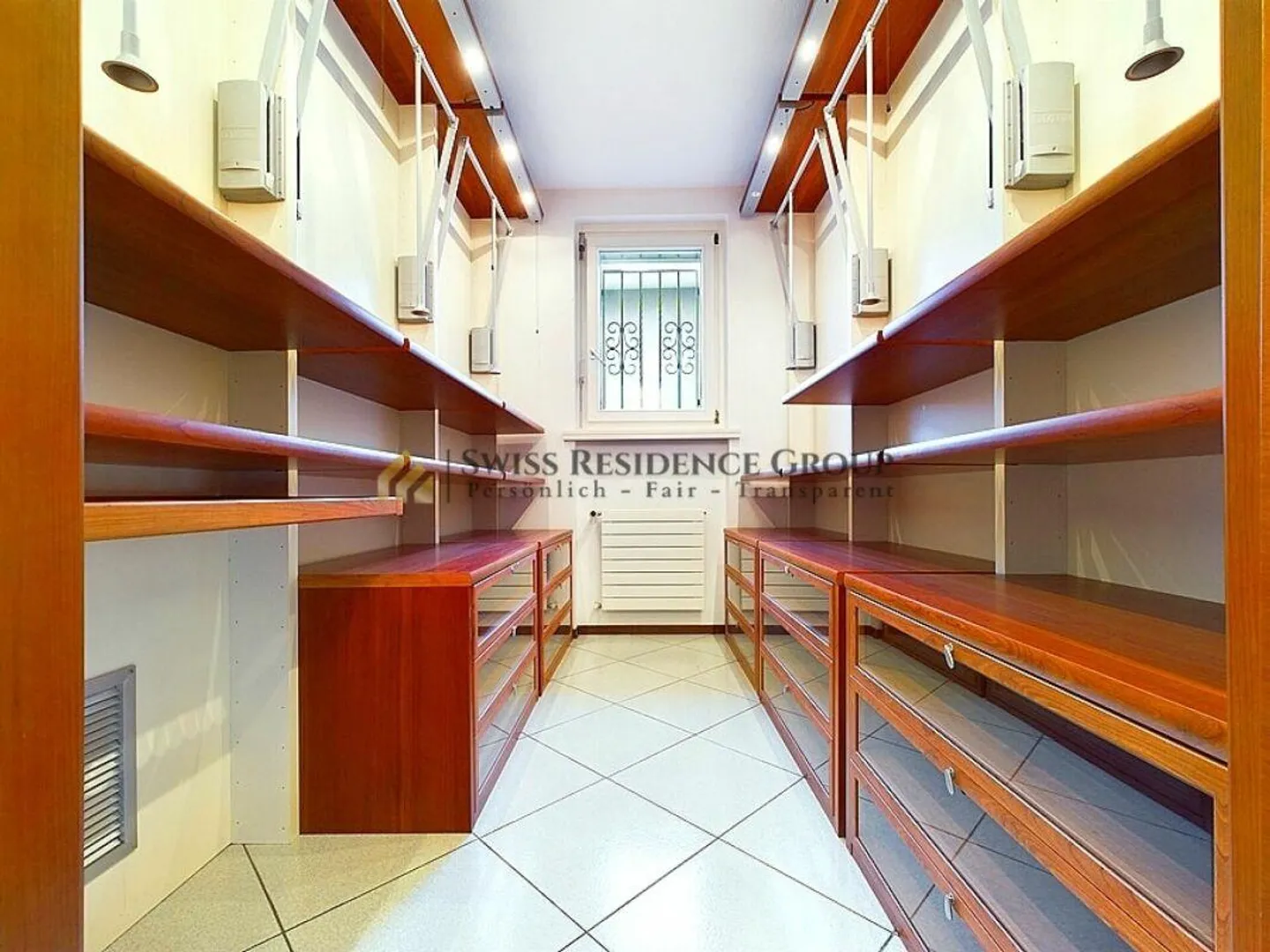 Villa Esclusiva a Biasca: Vivi nel Cuore del Ticino - Foto 11 di 15